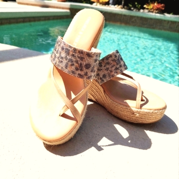 Chelsea and Violet.Toe ring leopard band wedge sandal - Picture 5 of 12